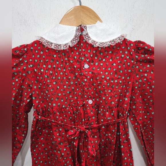 Vtg Winnie The Pooh Dress Girls Size 6XL Smocked Peter Pan Lace Collar Christmas - Picture 11 of 11